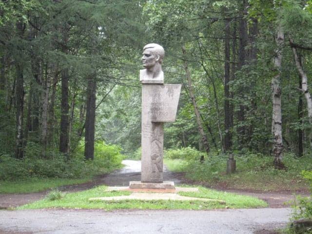 Pomnik Vitaliy Banevourou fot. wikimedia.org